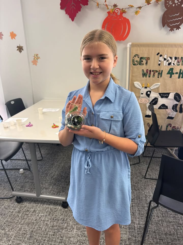We had a spooktacular time making our cemetery themed terrariums (cemeterrariums) last week! 🪦👻🎃